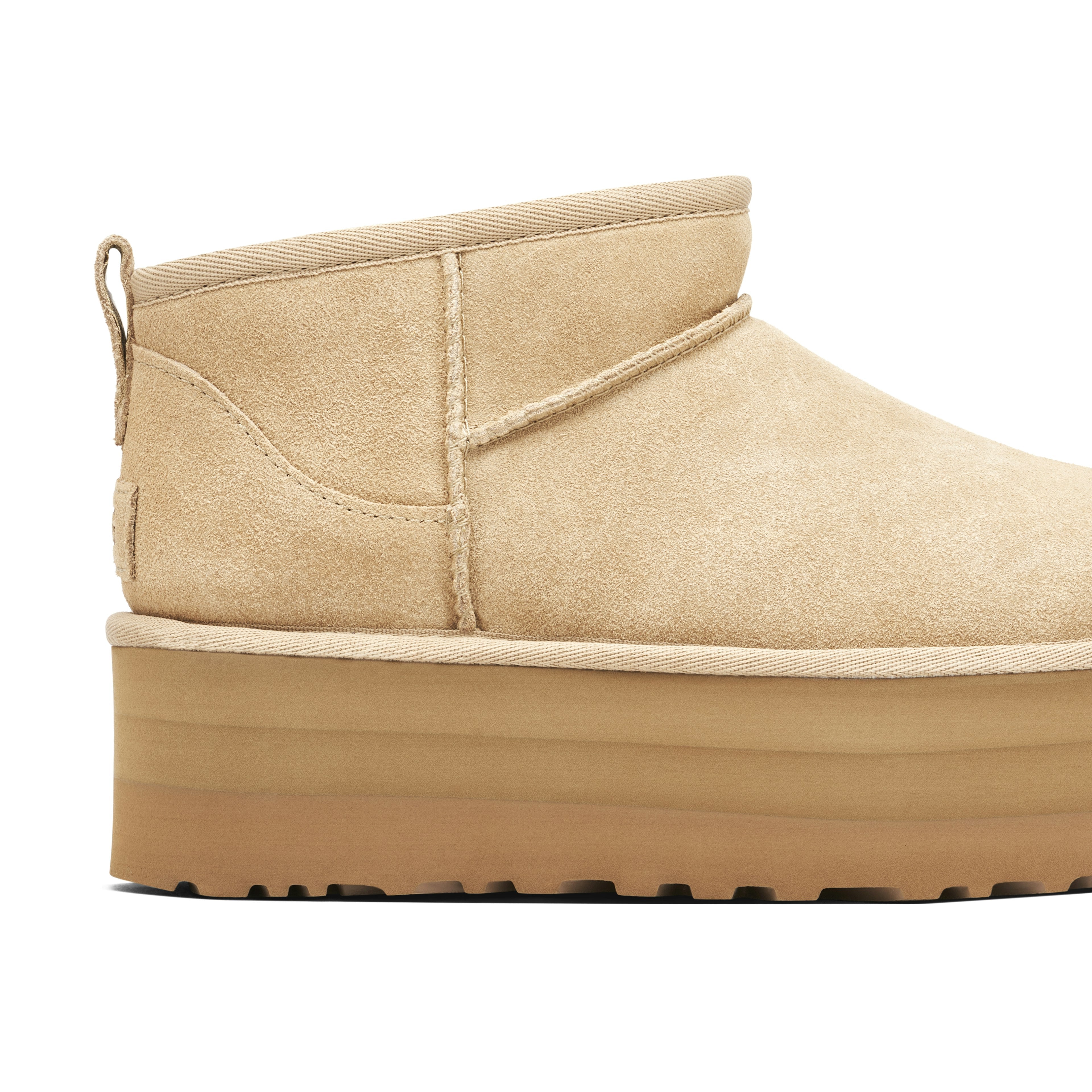 UGG - Classic Ultra Mini Platform Boot Sand Femme